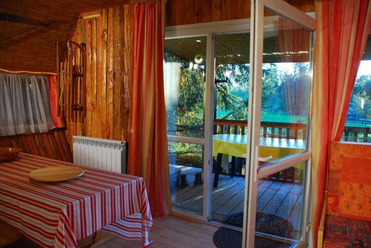 Chalets Des Trois Hetres Plombières-les-Bains Exterior foto