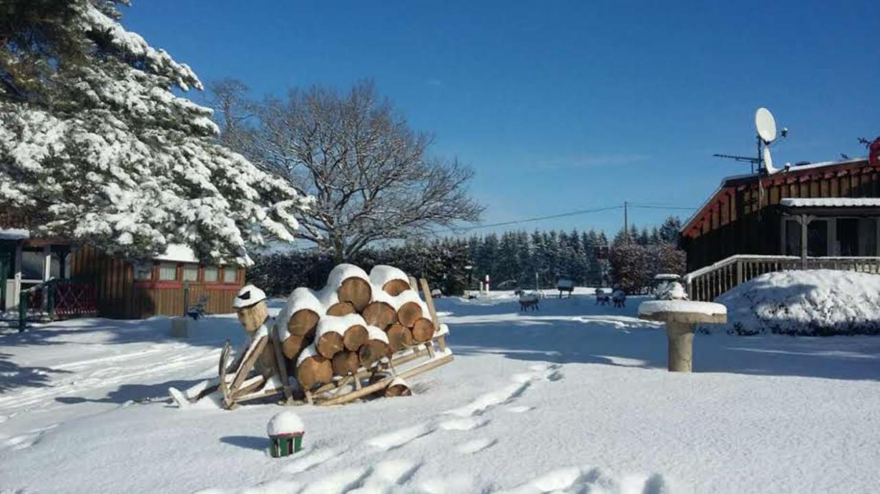 Chalets Des Trois Hetres Plombières-les-Bains Exterior foto